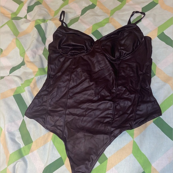 Body suit - Picture 2 of 2